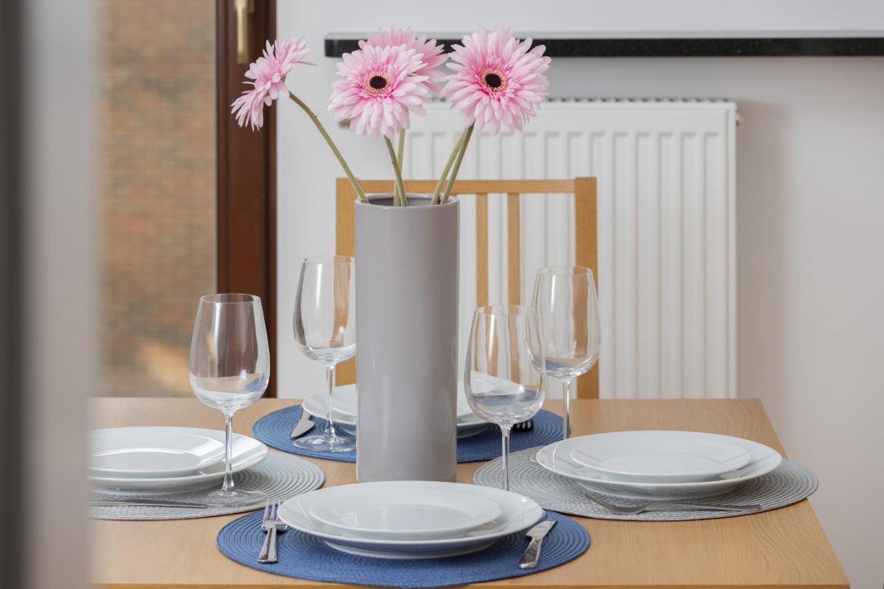 Apartament Praga Okrzei By The River By Renters *